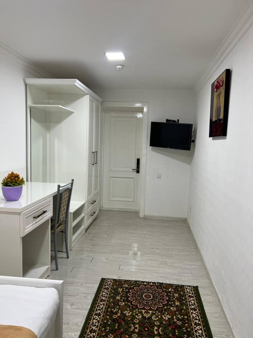 נוקוס Karakalpak Palace Hotel מראה חיצוני תמונה