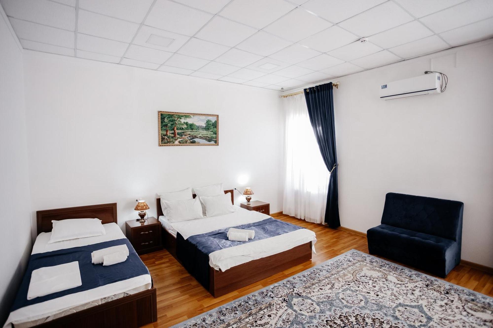 נוקוס Karakalpak Palace Hotel מראה חיצוני תמונה